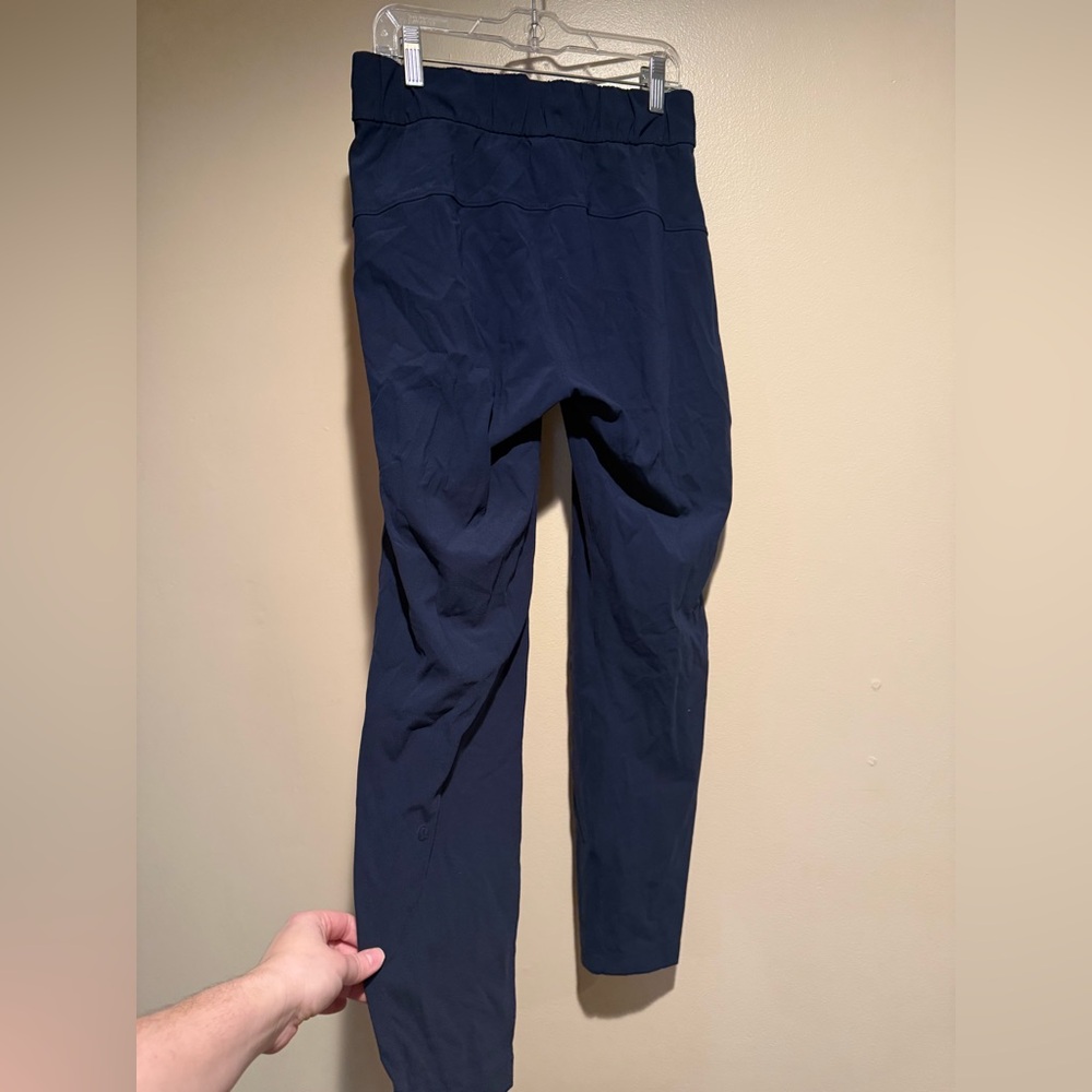 Lululemon On the Fly Pant size 2 navy blue - Picture 10 of 11
